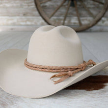 Chargez l’image dans le spectateur de la Galerie, Tan Braided Leather Hat Band
