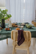 Chargez l’image dans le spectateur de la Galerie, Deep Purple Linen Kitchen Towel
